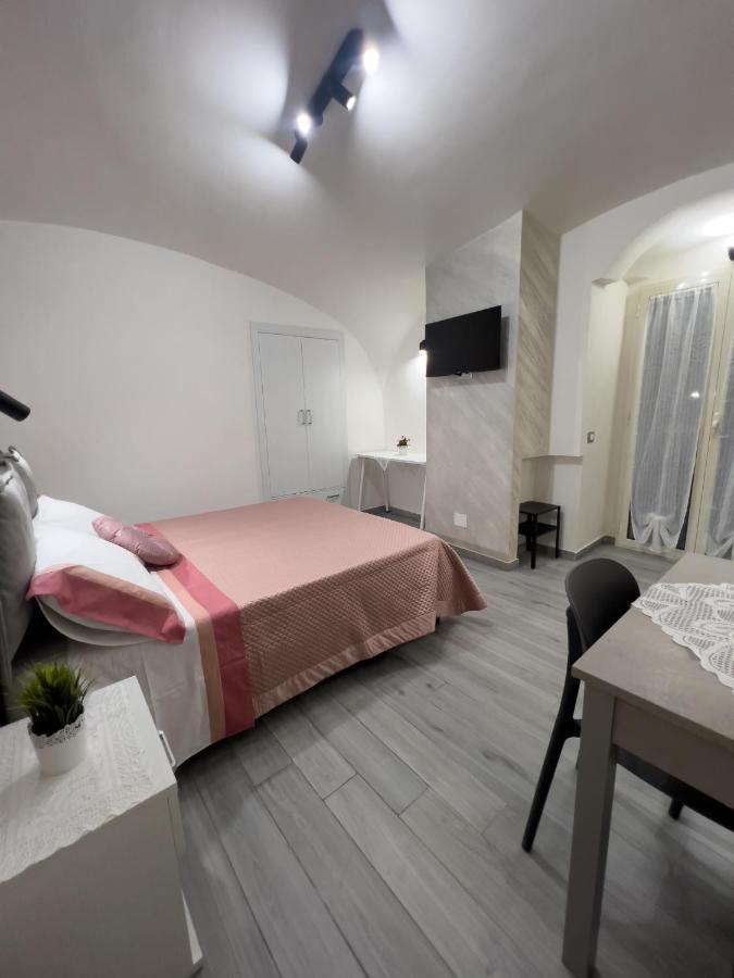 La Casa Della Nonna - Quartierispagnoli Naples Luaran gambar